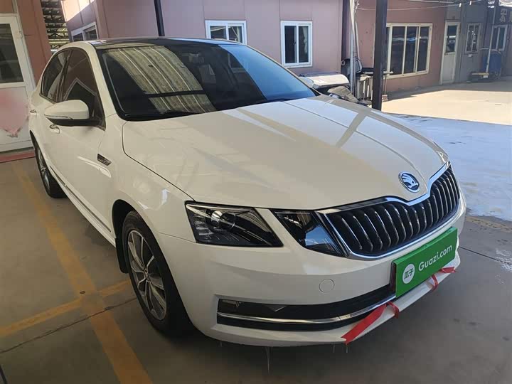 Фото 4 - Skoda Octavia Pro