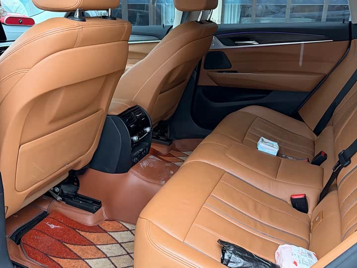 Фото 4 - BMW 6 Series GT