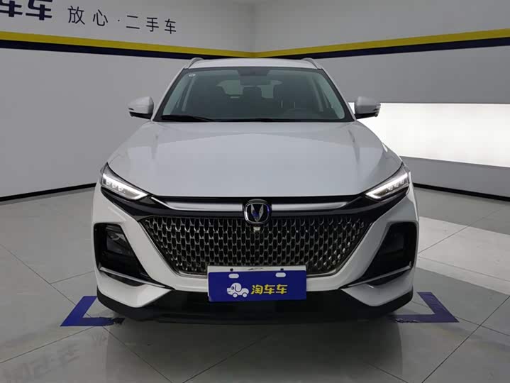 Фото 2 - Changan X7 Plus
