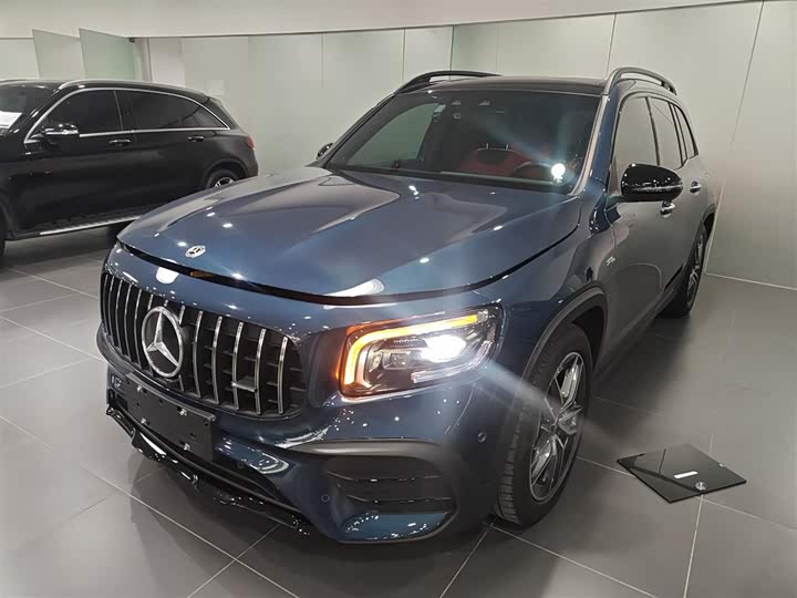 Фото 2 - Mercedes-Benz GLB-Class AMG