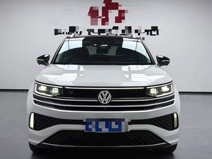 Фото 2 - Volkswagen Tavendor