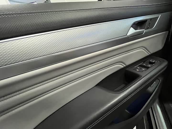 Фото 7 - Volkswagen Tavendor