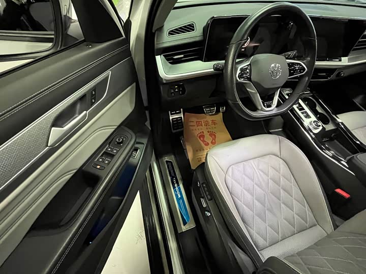 Фото 8 - Volkswagen Tavendor