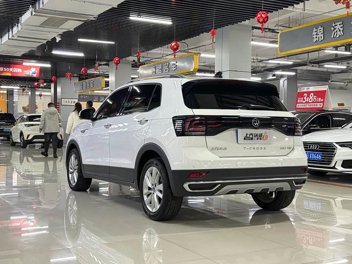 Фото 7 - Volkswagen T-Cross