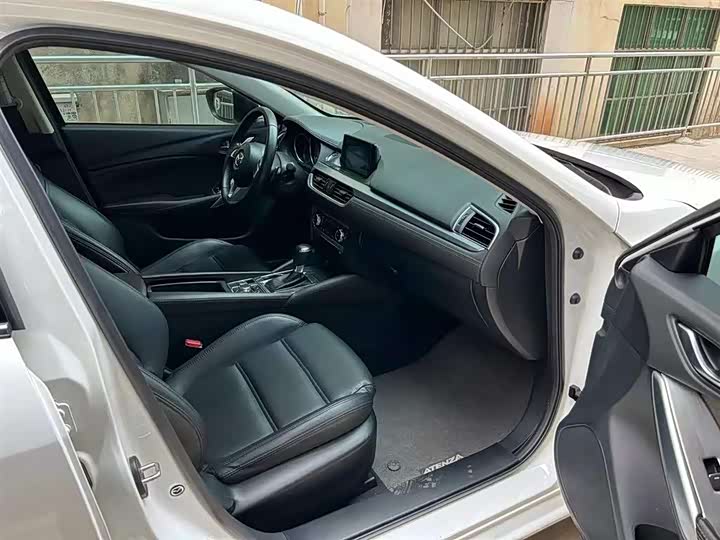 Фото 6 - Mazda Atenza