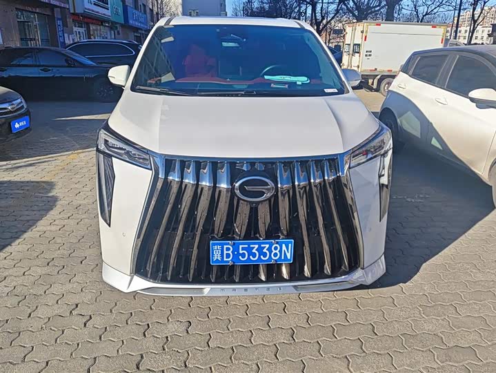 Фото 2 - GAC Trumpchi M8