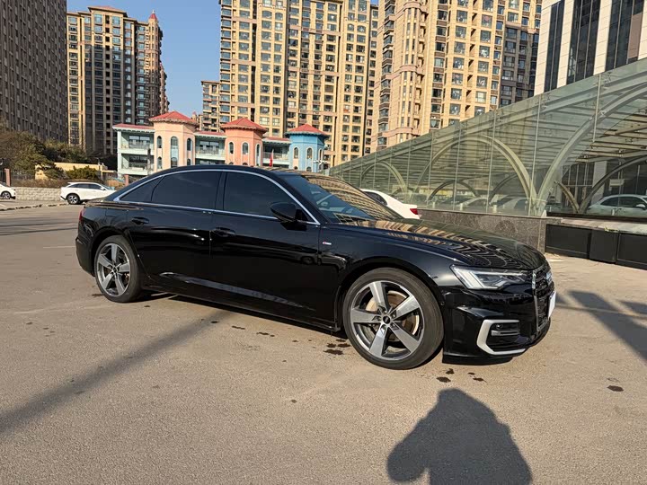 Фото 3 - Audi A6L