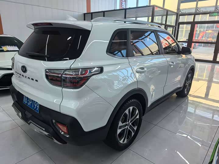 Фото 3 - Haval M6
