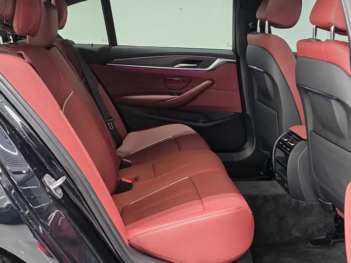 Фото 5 - BMW 5 Series Hybrid