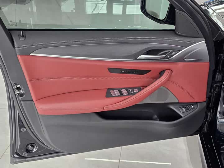 Фото 8 - BMW 5 Series Hybrid