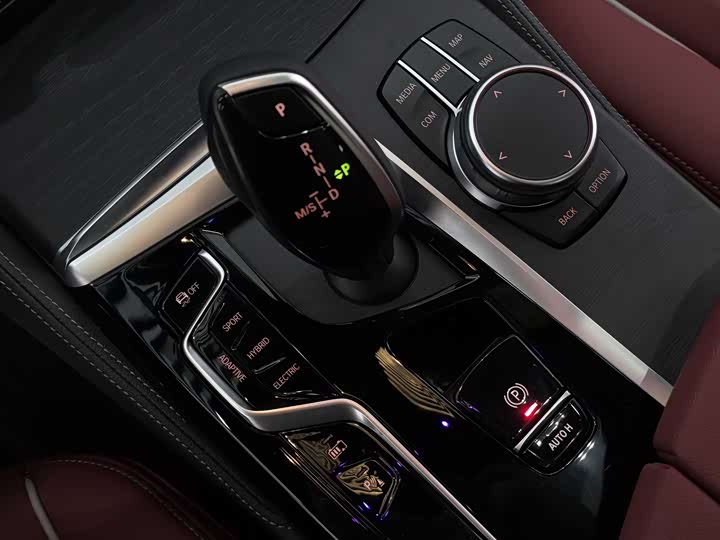 Фото 9 - BMW 5 Series Hybrid