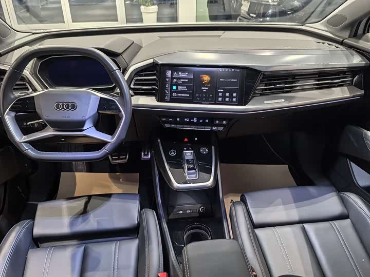 Фото 3 - Audi Q4 e-tron