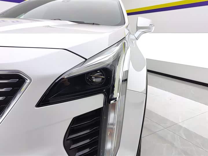 Фото 5 - Cadillac XT4