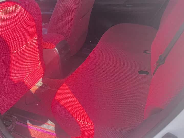 Фото 8 - Nissan Tiida