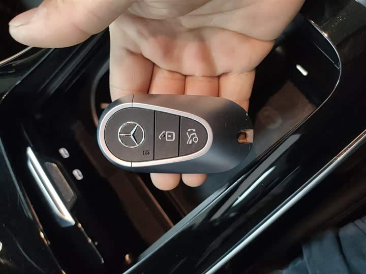 Фото 9 - Mercedes-Benz C-Class