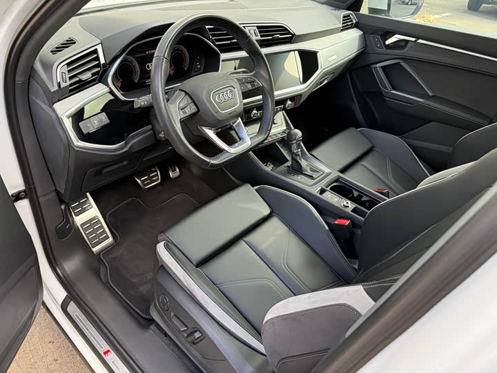 Фото 7 - Audi Q3