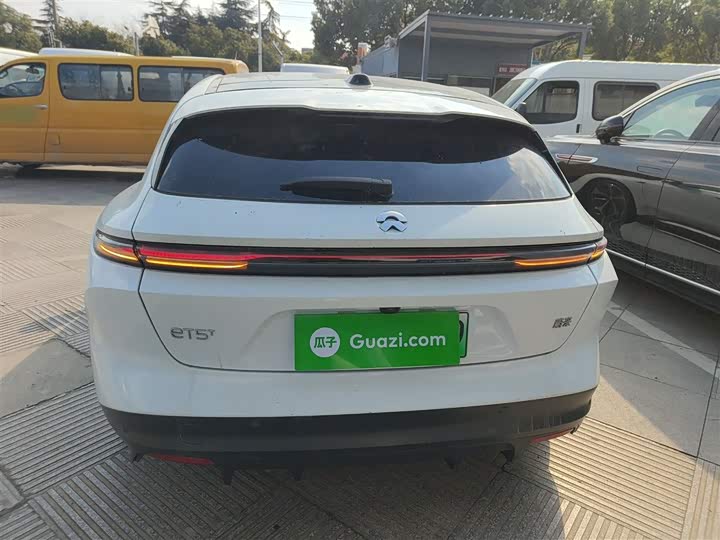 Фото 6 - Nio ET5T