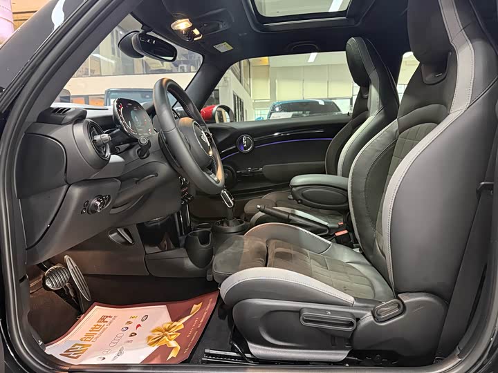 Фото 4 - Mini Mini JCW