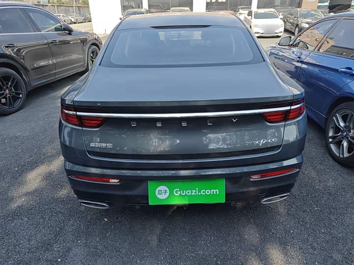 Фото 6 - Geely Preface