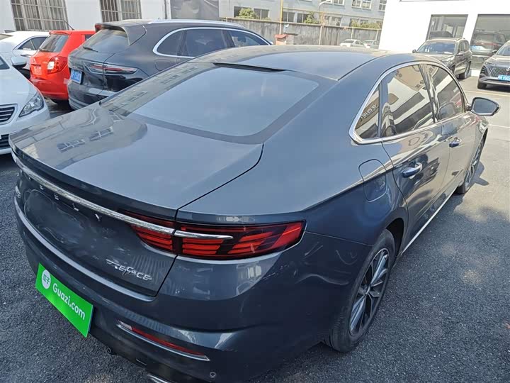 Фото 7 - Geely Preface