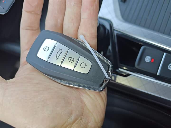 Фото 9 - Geely Preface