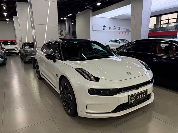 Фото 1 - Zeekr 001