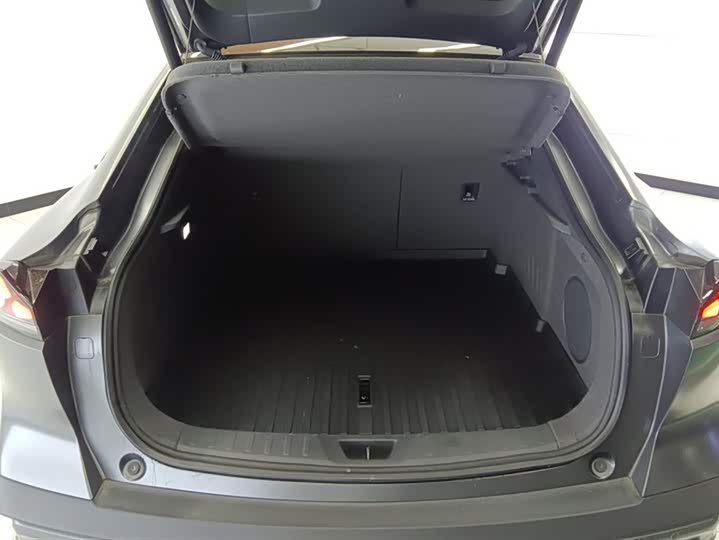 Фото 4 - Changan Deepal SL03