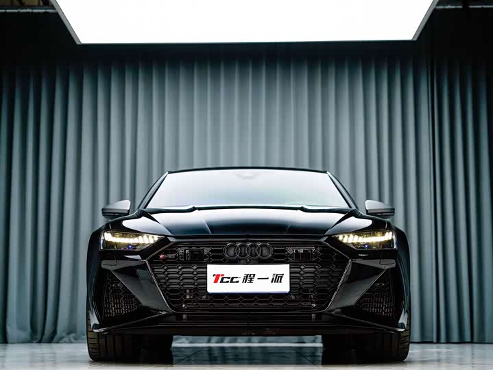 Фото 2 - Audi RS 7