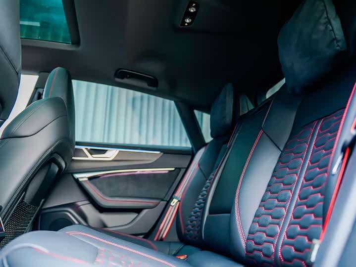 Фото 8 - Audi RS 7