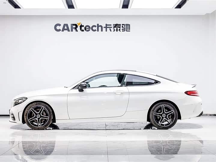 Фото 3 - Mercedes-Benz C-Class