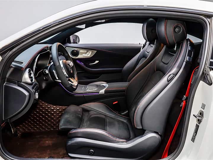 Фото 8 - Mercedes-Benz C-Class