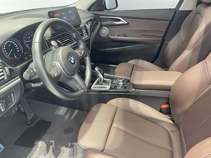 Фото 8 - BMW 1 Series