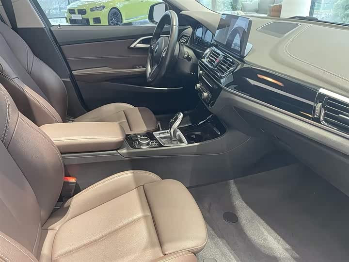 Фото 9 - BMW 1 Series