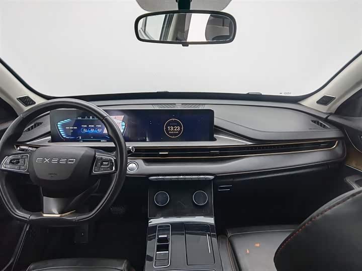 Фото 5 - Exeed LX