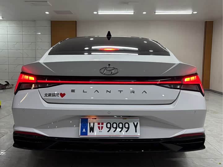 Фото 5 - Hyundai Elantra N line