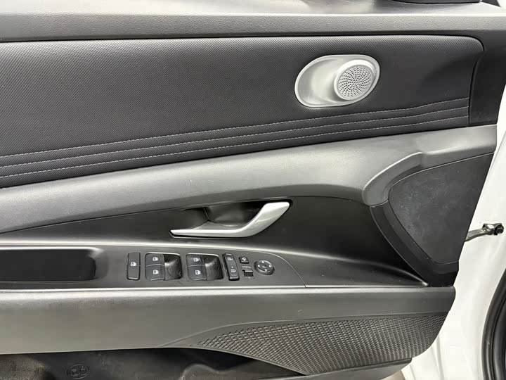 Фото 8 - Hyundai Elantra N line