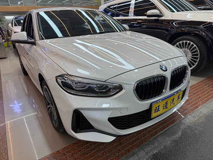 Фото 3 - BMW 1 Series