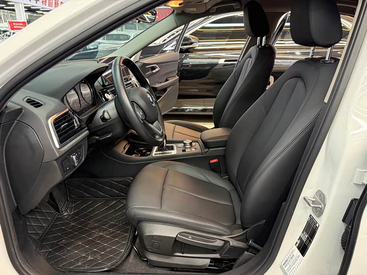 Фото 6 - BMW 1 Series