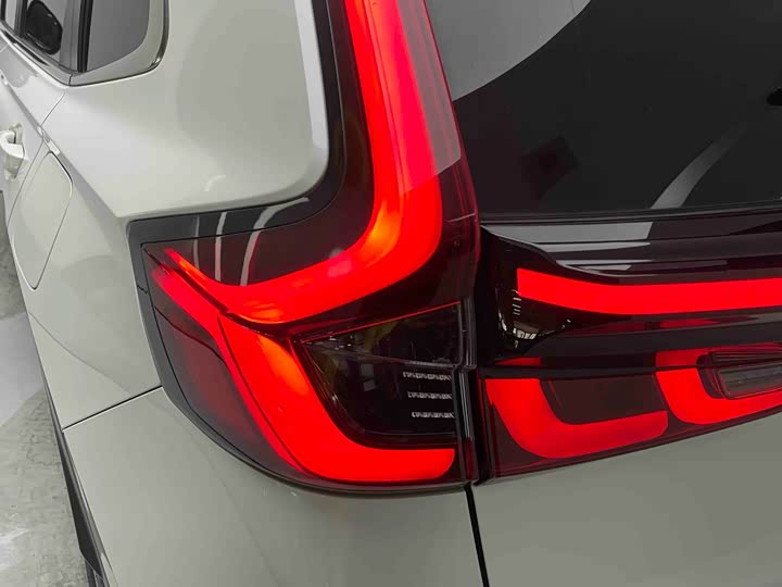 Фото 6 - Honda CR-V