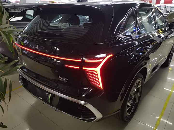 Фото 6 - Hongqi HS3 Hybrid