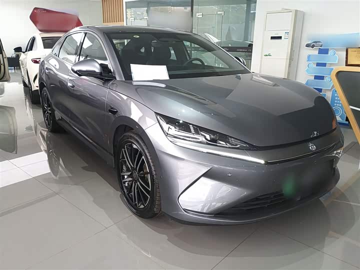 Фото 4 - BYD Qin L