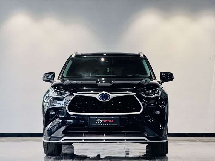 Фото 2 - Toyota Highlander