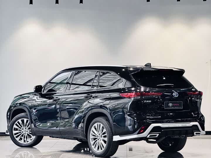 Фото 3 - Toyota Highlander