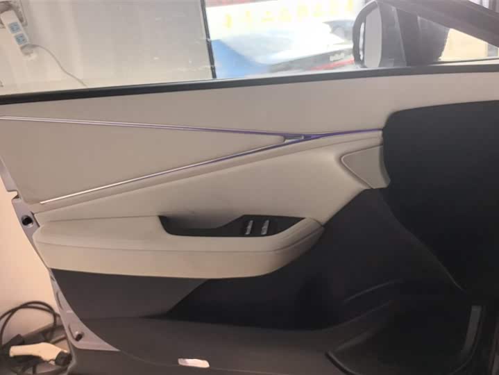 Фото 7 - Toyota bZ5