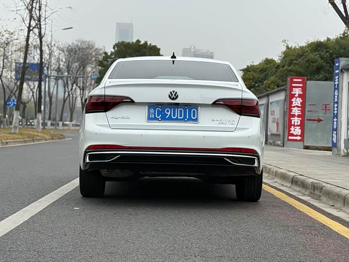 Фото 5 - Volkswagen Sagitar L