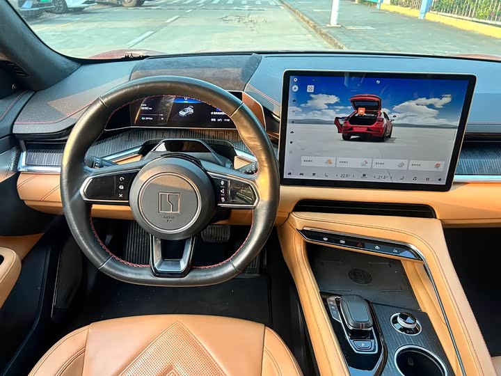 Фото 9 - Zeekr 001