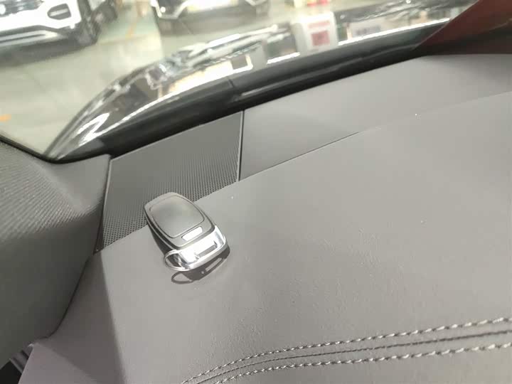 Фото 9 - Audi A6L