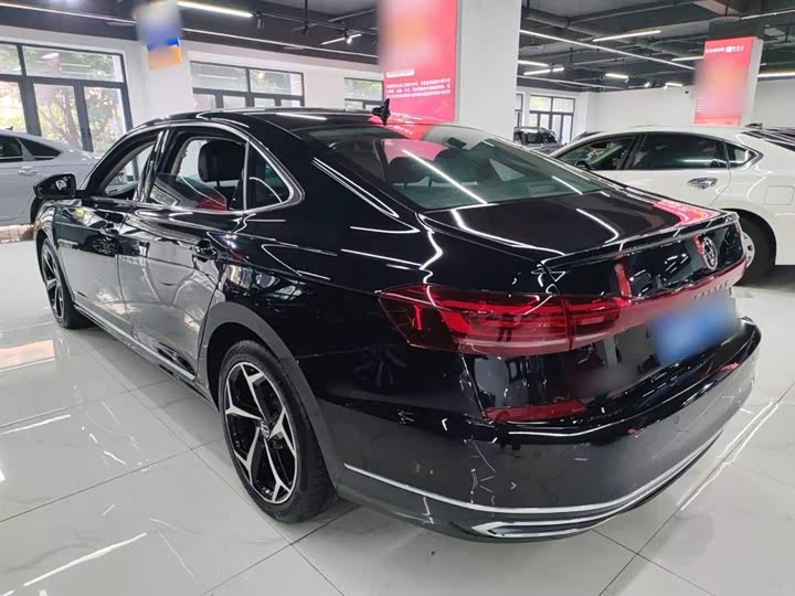 Фото 5 - Volkswagen Passat