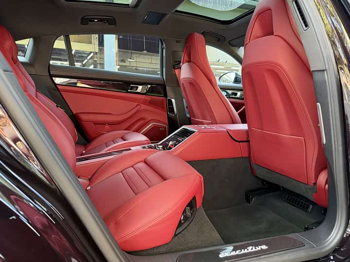 Фото 8 - Porsche Panamera