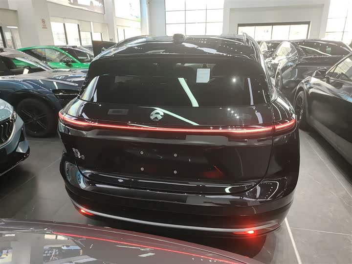 Фото 8 - Nio ES6